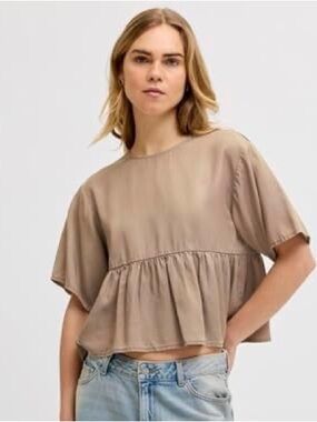 Peplum Short-Sleeve Top - Taupe